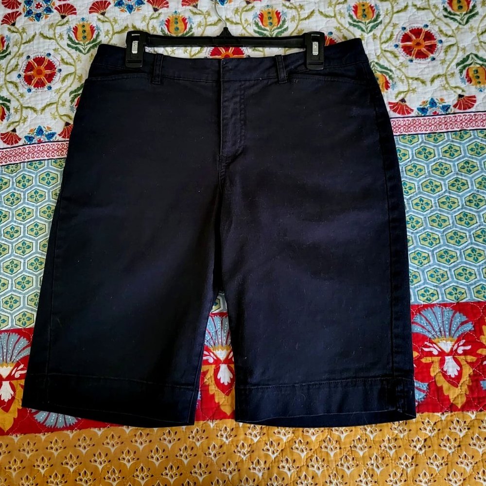 Women's Faded Glory stretch bermuda shorts, black, size 8